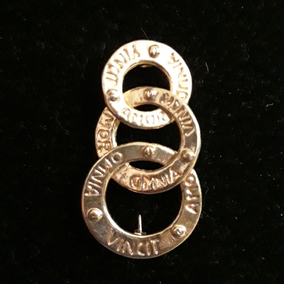 Triple Rings Pin - Picture 3 of 5